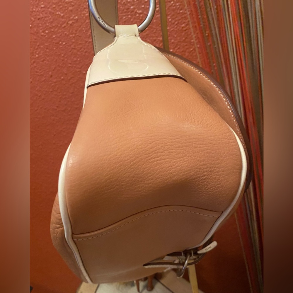 Prada Vitello - EUC - Daino Leather Shoulder Bag - Like New, Pristine! - Picture 10 of 16